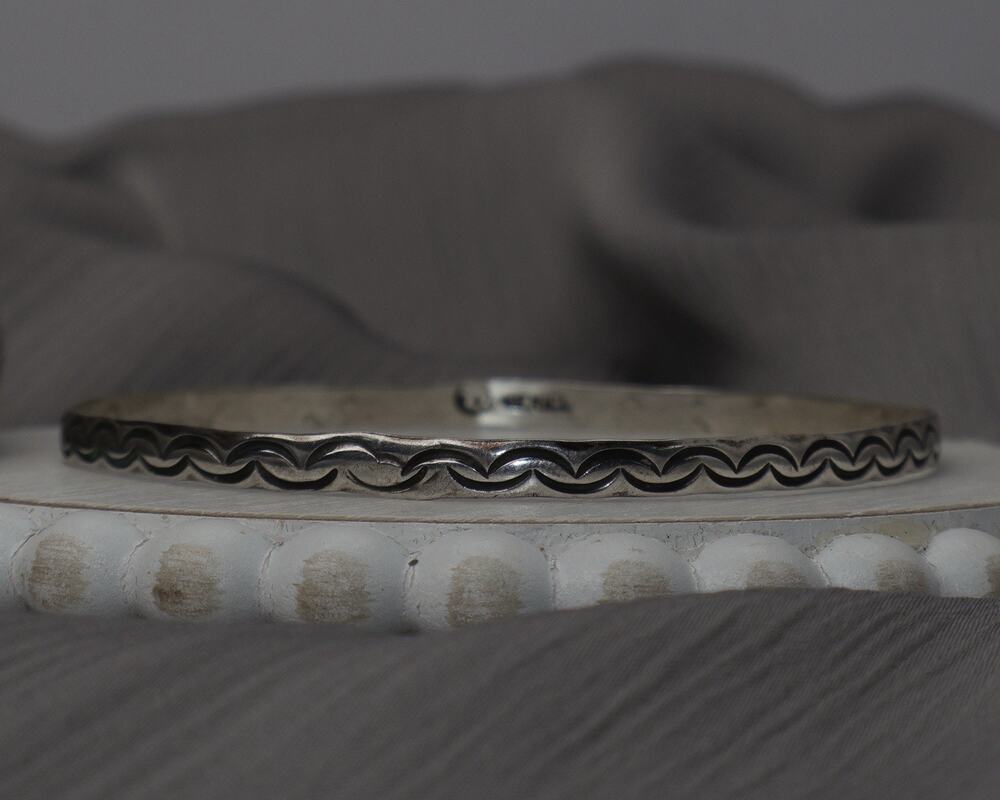 Vintage Mexico Sterling Silver Bangle Bracelet 4.8G / 6.5in